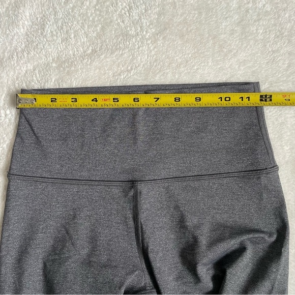 Lululemon Wunder Under Crop (Hi-Rise) - Picture 7 of 9